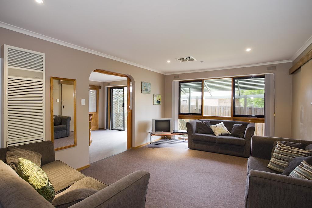 Geelong Holiday Home Room photo